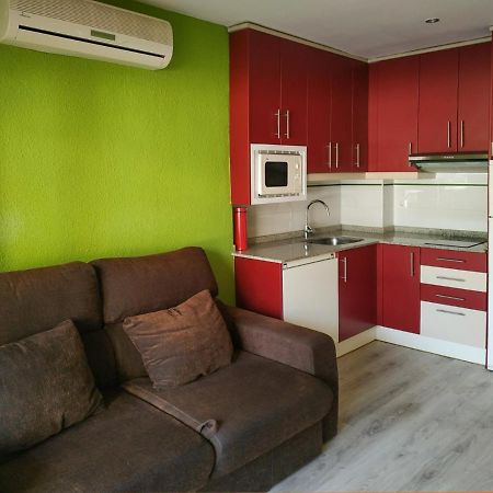 Sunflat Holidays Vila Beach Economic Aparment กัมบริลส์ ภายนอก รูปภาพ